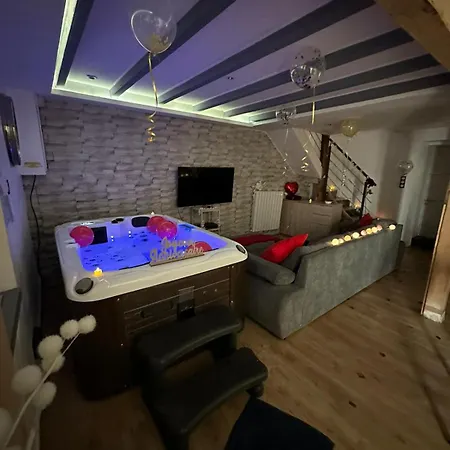 Holiday home Maison Avec Spa